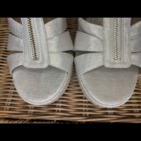 Michael Michael Kors Berkeley Gold Shimmer Linen Zip Up Wedges Size 10 - Picture 8 of 9